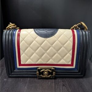Chanel multicolor boy bag medium